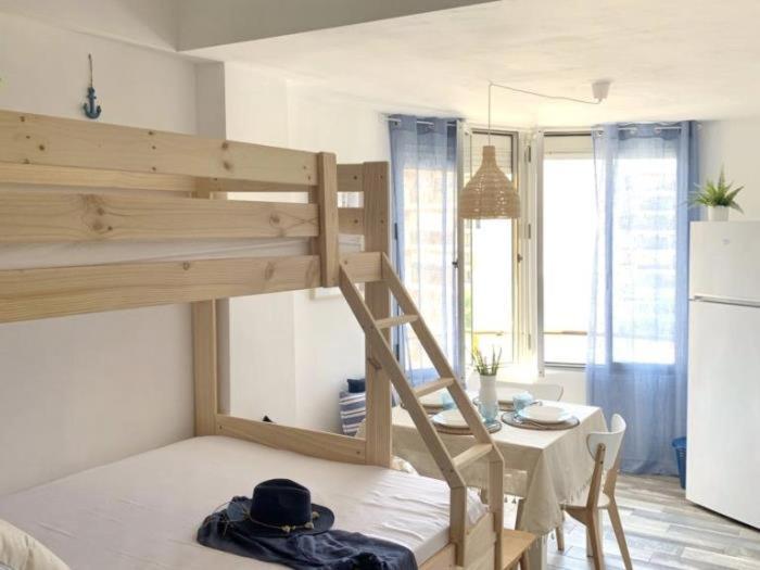 Apartbeach La Brisa Y Frente Playa La Pineda Bagian luar foto